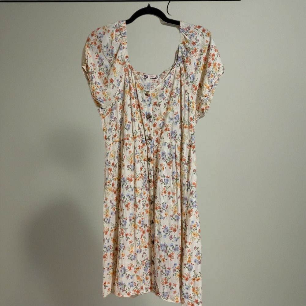 SO Skater Dress Womens XXL Cream Floral Button Front Smocked Back Excellent
